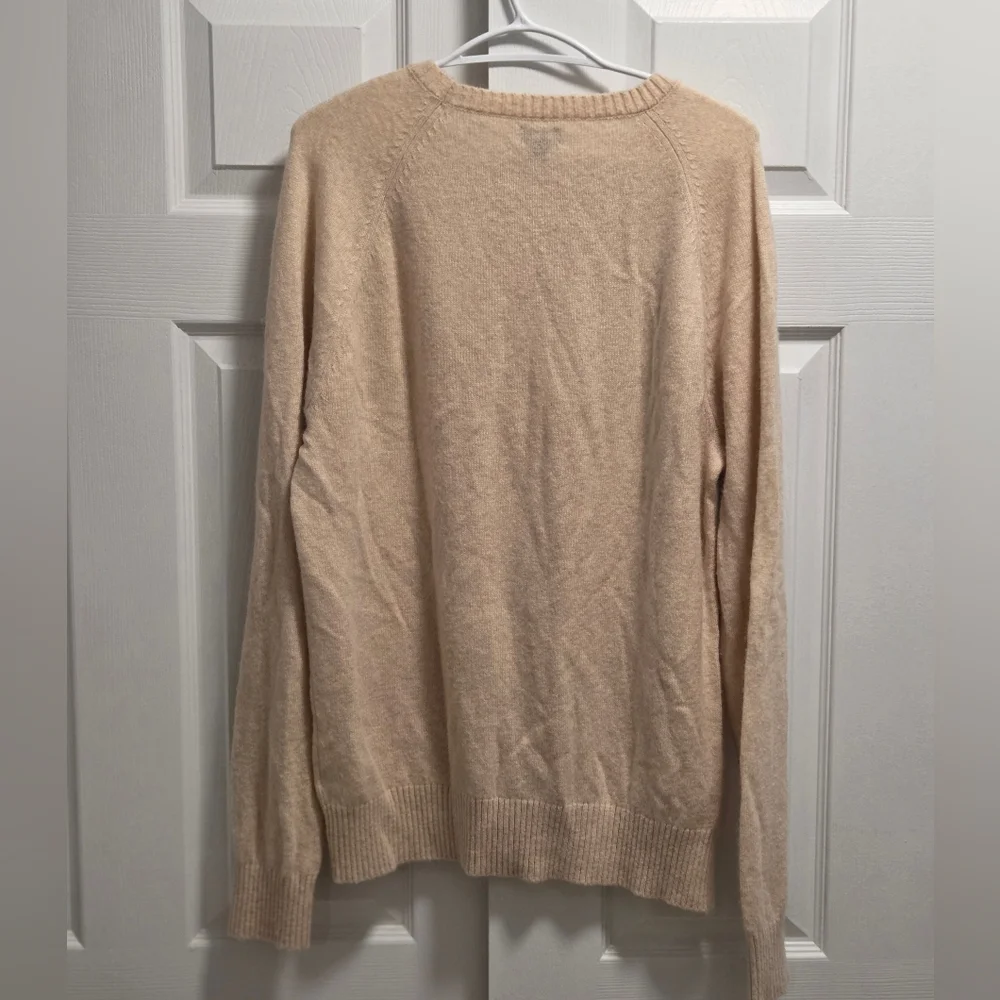 (5/$25) J. Crew Beige Sweater Size Large